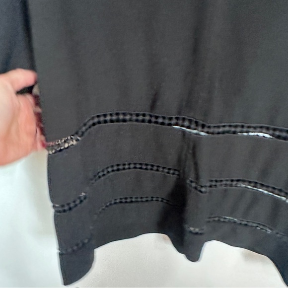 Maette Black Hyde V-Neck Blouse Lace Details Women’s Size XL Loose - Picture 4 of 6